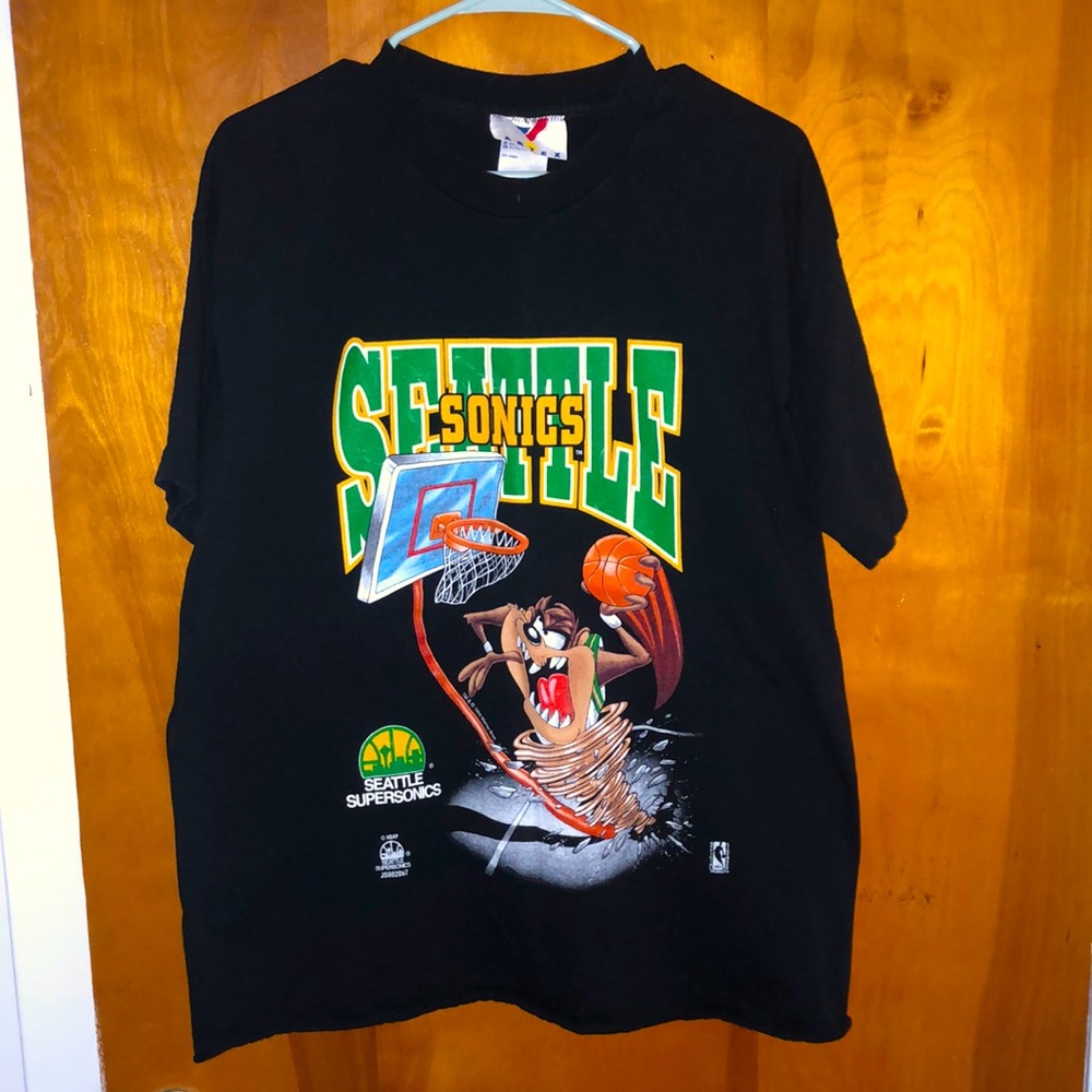 Vintage Taz Seattle Super Sonics Tshirt
